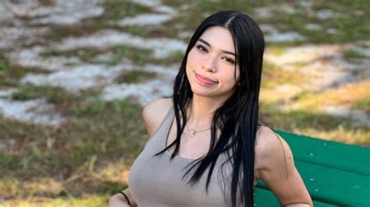 Discovering Aishah Sofey: The Influencer Shaping Fitness, Fashion, and Lifestyle