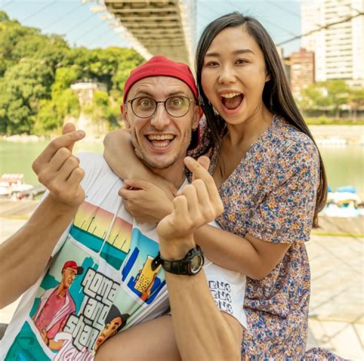 roman and sharon.com: Your Guide to Camper Adventures and Digital Fun