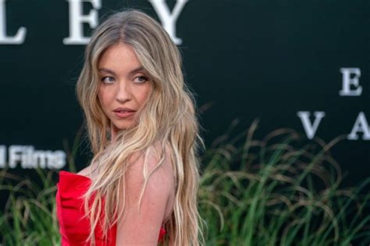 Sydney Sweeney Pregnant: The Buzz, The Facts, and The Truth