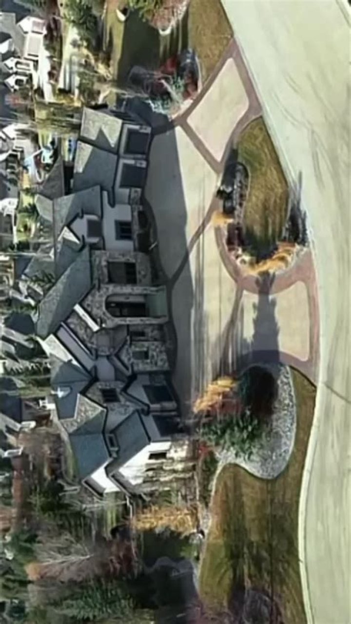 Where Do the Kalogeras Sisters Live? Uncovering Their Homes in Edmonton and Beyond